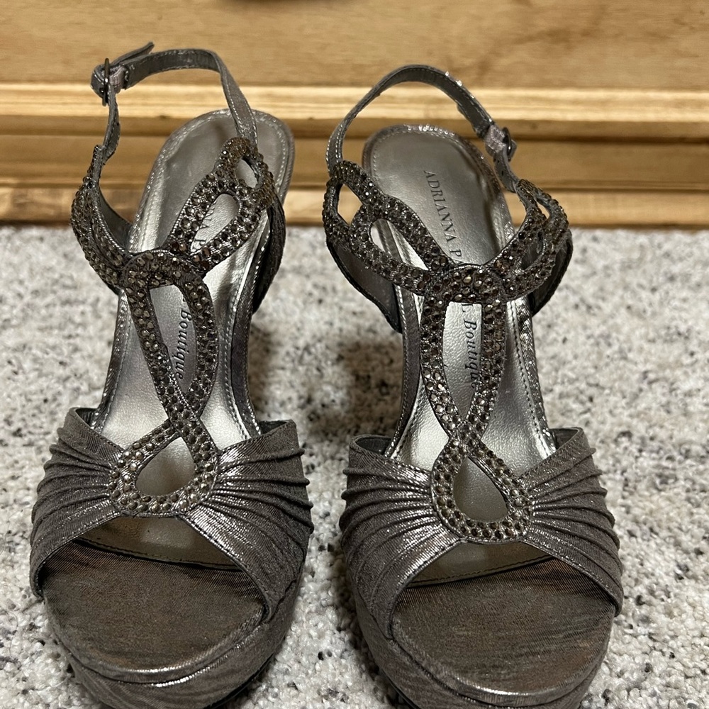 Dress heel - Picture 3 of 5